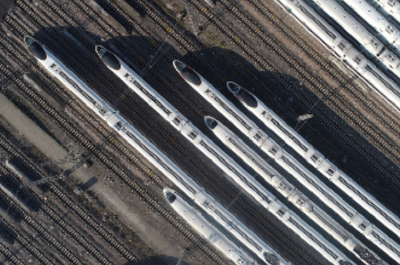 春节假期首日火车票，明起开售！