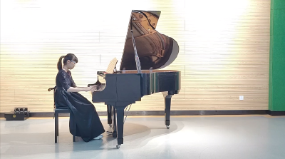 小牡丹—《节日舞》