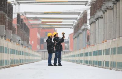 升级防寒保障！多地筑牢民生“保温墙”