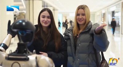 俄罗斯留学生点赞武汉：这里的商场，和家乡太不一样！