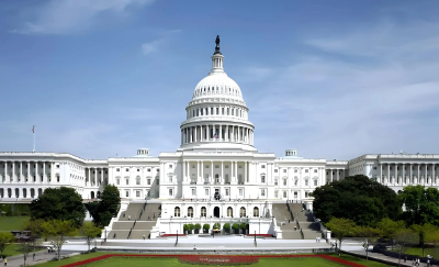 白宫：被扣油轮上船员可能被带到美国接受审判