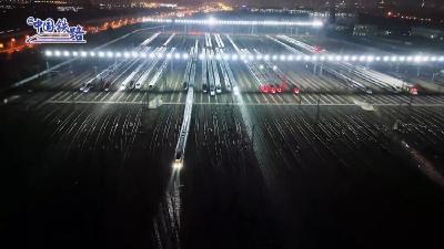 震撼集结！“陆地航母”新年启程