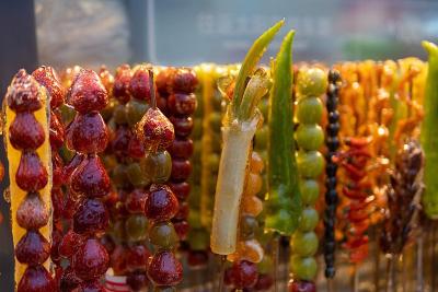 “冰”糖葫芦、“冰糖”葫芦？网友热议东北“冻货”正宗吃法