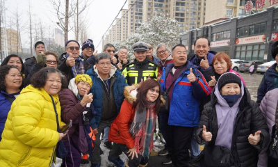 襄阳谷城：硬核救援+暖心守护！他们风雪中为31名香港游客打通“回家路” 