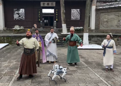 科技赋能文旅 | 聚游科技新款智能导览产品落地古隆中