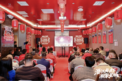 潜江龙虾走进长沙｜鲜辣湘味+品质好虾，“嘬虾”幸福感爆棚