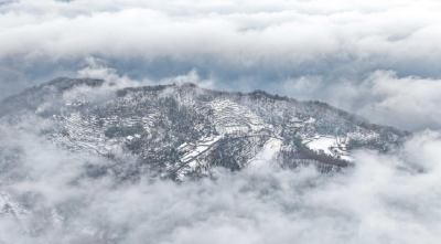 襄阳南漳：雪落村庄 风景如画