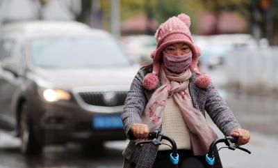 元旦假期首日中东部雨雪减少 明起天气晴朗宜出行