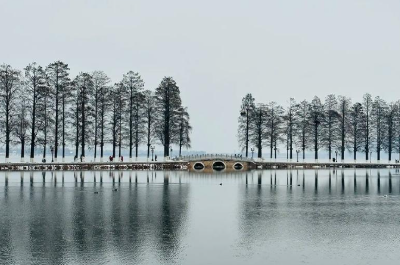 今日湖北雨雪持续气温触底 注意保暖和交通安全