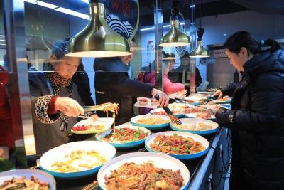 赓续志愿薪火，景兰苑爱心餐吧提档升级“开饭啦！”