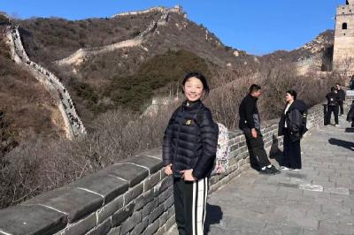 女孩在长城诵诗引共鸣 哪些“诗和远方”打动了你