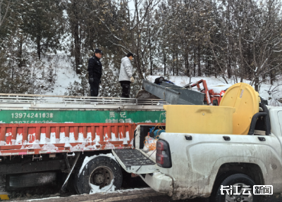 风雪中的暖心救援：丹江口公安助川籍渔商化险为夷