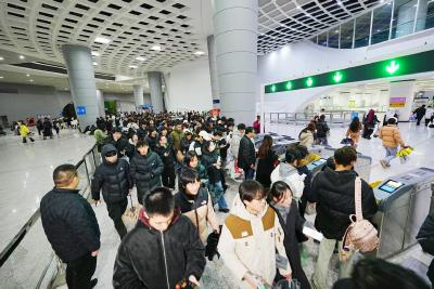 超600万！武汉地铁破纪录