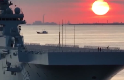 湖北舰到底有多大？近距离带你感受