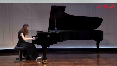 小牡丹—《海顿降E大调奏鸣曲》