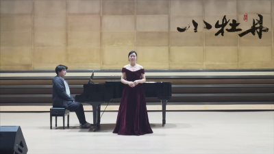 小牡丹—《夜空中银河低垂》