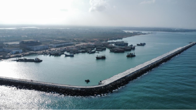 临高县武莲渔港防波堤修复工程防波堤工程全面完工