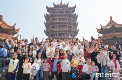 武汉黄鹤楼全员“穿越”上班！千年名楼打造沉浸式古风画卷