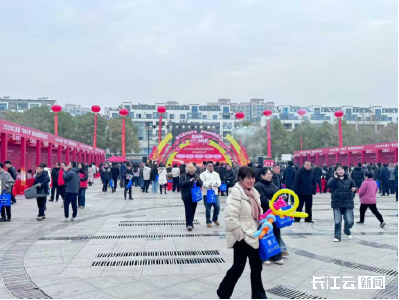 “线上+线下”联动送岗 荆州江陵春风送暖助就业