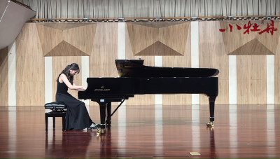 小牡丹—《松花江上》