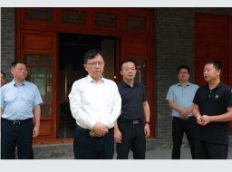 胡广到七里坪镇调研