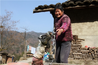 房县甘甜水流进农家 