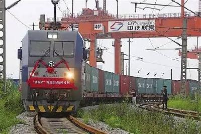 [治国理政新实践·重庆篇]关注！央媒是这样解析重庆经济发展为何跑得快的