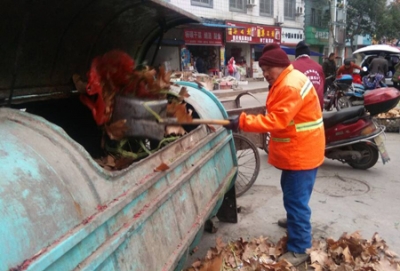 新春佳节，他们坚守……