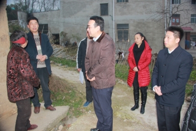 副市长王晓来房慰问困难群众