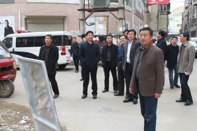 纪道清在城关镇调研时要求：找准定位 担当责任 当好县域经济发展排头兵