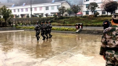 房县人武部到上龛乡检查武装工作