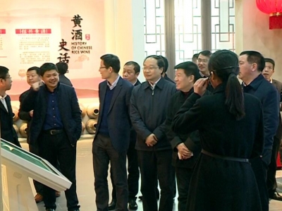  蔡贤忠一行到浙江绍兴考察特色小镇建设先进经验