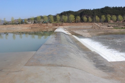 泉水湾水厂取水口上移工程正式建成通水