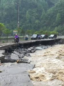昨晚至今晨十堰连续发布5次天气预警 今晚降雨结束天气转好