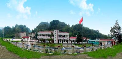 红塔镇构建抓党建促精准扶贫工作模式见成效