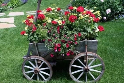 房县物价局全员参与“四双”帮扶工作