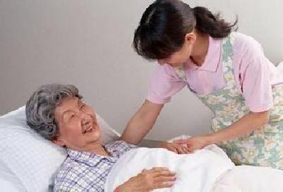 湖北年满60岁父母患病住院 独生子女或年享10天护亲假