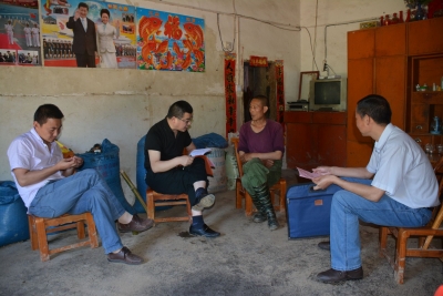 县中医院认真贯彻 “十个一” 扶贫行动助脱贫