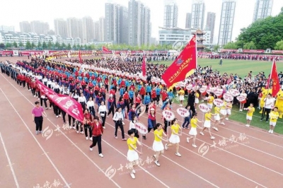 学会感恩，快乐成长  ——东城小学开展“母亲节感恩”系列教育活动   