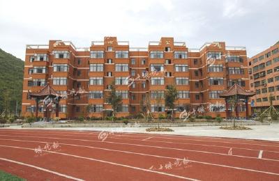 郧西一商人捐370多万建教师公寓