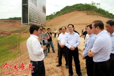 部分驻鄂全国人大代表来房调研竹房城镇带建设