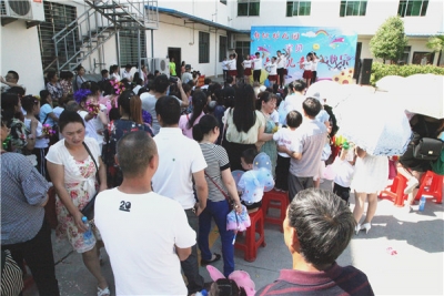 新欣幼儿园载歌载舞庆“六一”