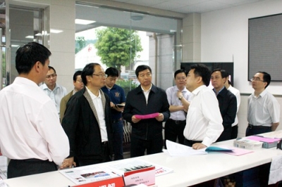 省委组织部副部长蔚盛斌调研我县基层党建工作