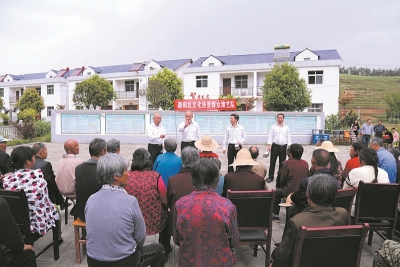 干群合力拔穷根 ——郧阳区精准扶贫春季攻势综述 