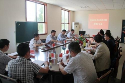 纪道清到恒达纺织扩能项目现场办公