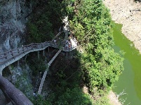   游房县岩屋沟景区