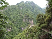  游房县岩屋沟景区