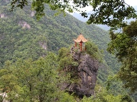   游房县岩屋沟景区