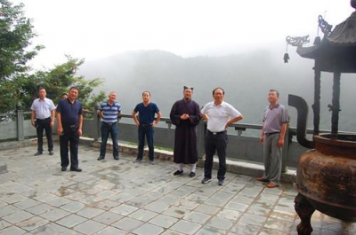 蔡贤忠调研观音洞风景区建设