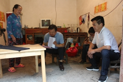 王家波调研深度贫困村精准扶贫工作